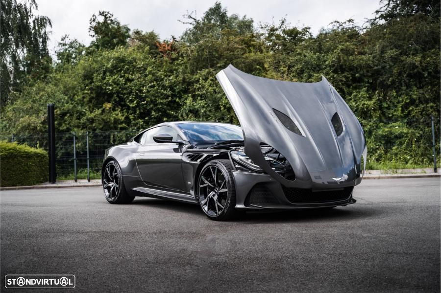 Aston Martin DBS Coupe Superleggera - 8