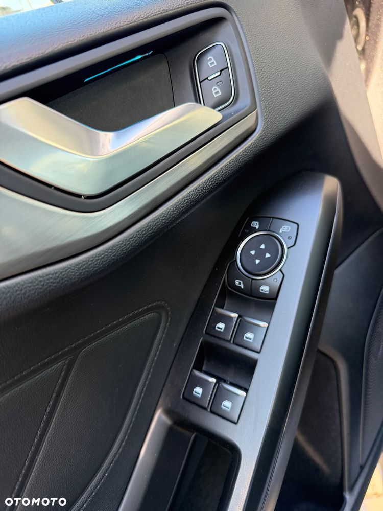 Ford Focus - 22