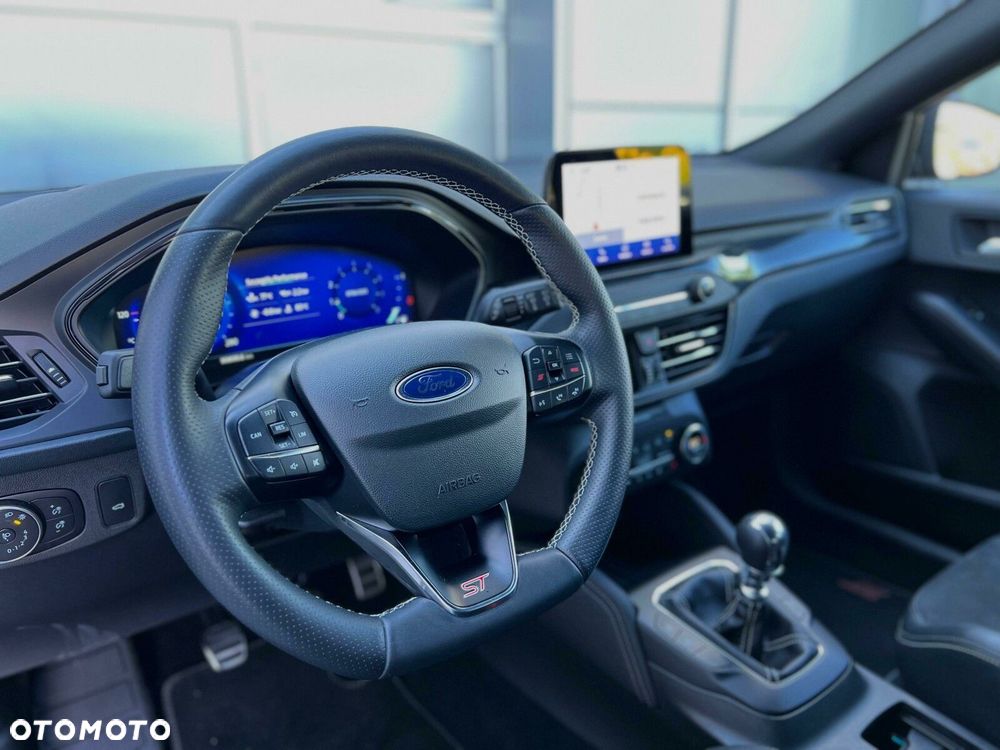 Ford Focus 2.3 EcoBoost ST - 11