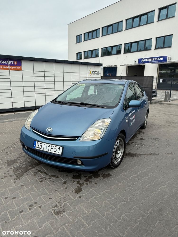 Toyota Prius 1.5 VVT-i Sol - 1