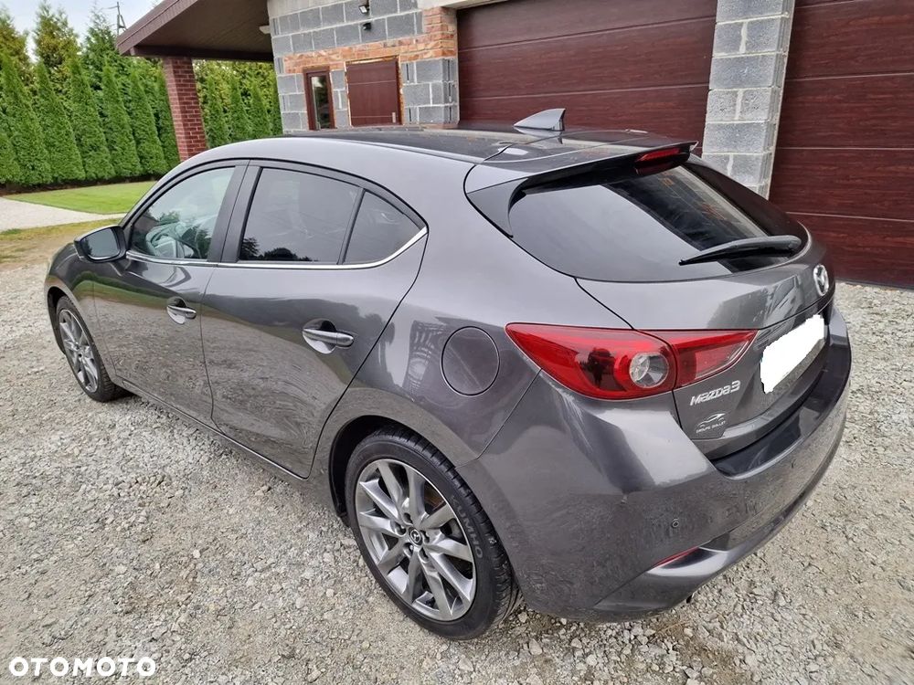 Mazda 3 - 4