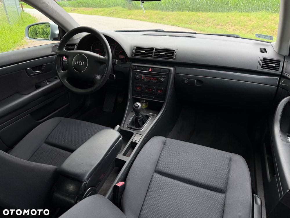Audi A4 Avant - 7