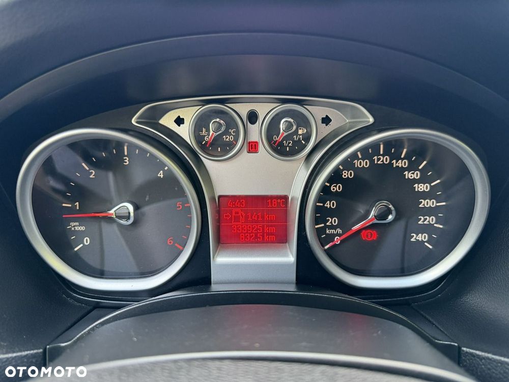 Ford Focus - 38