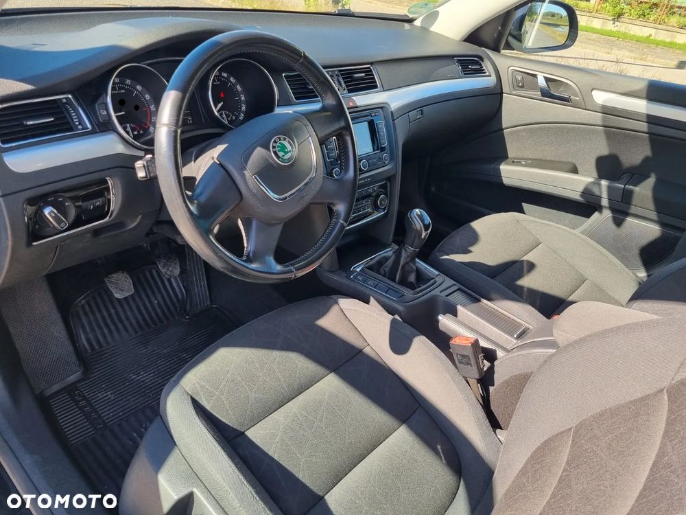 Skoda Superb - 17