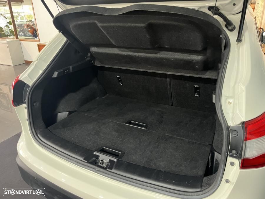 Nissan Qashqai 1.5 dCi TEKNA+ - 10