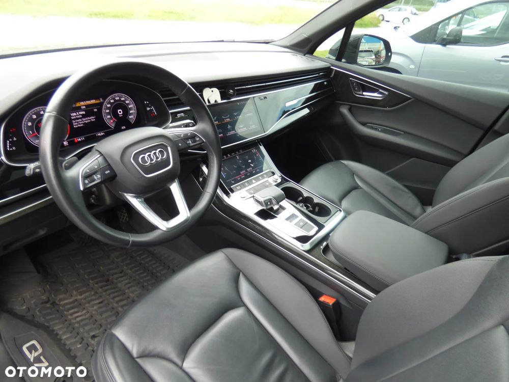 Audi Q7 - 17