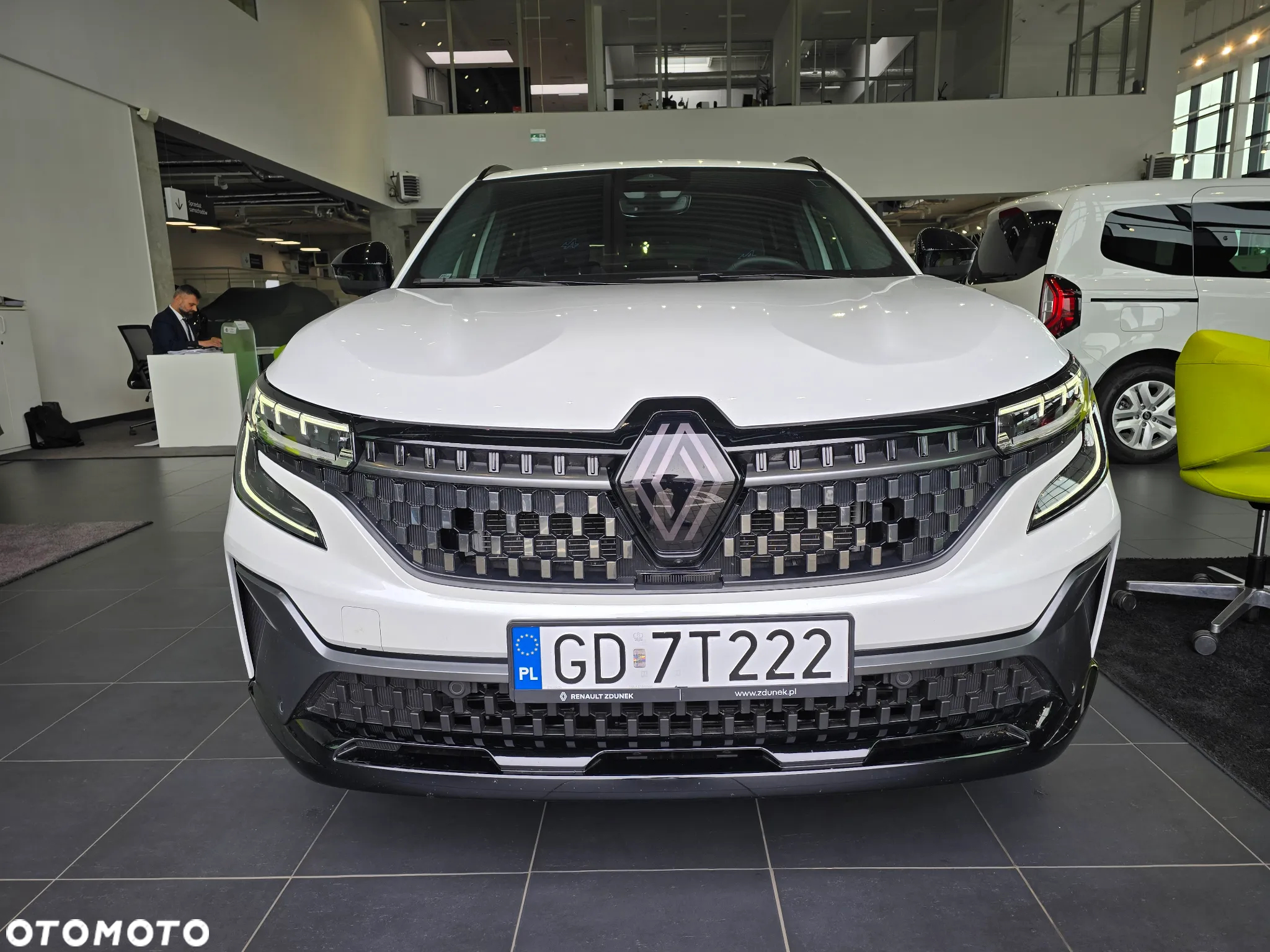 Renault Austral 1.2 E-Tech Full Hybrid 200 Iconic esprit Alpine MMT - 4