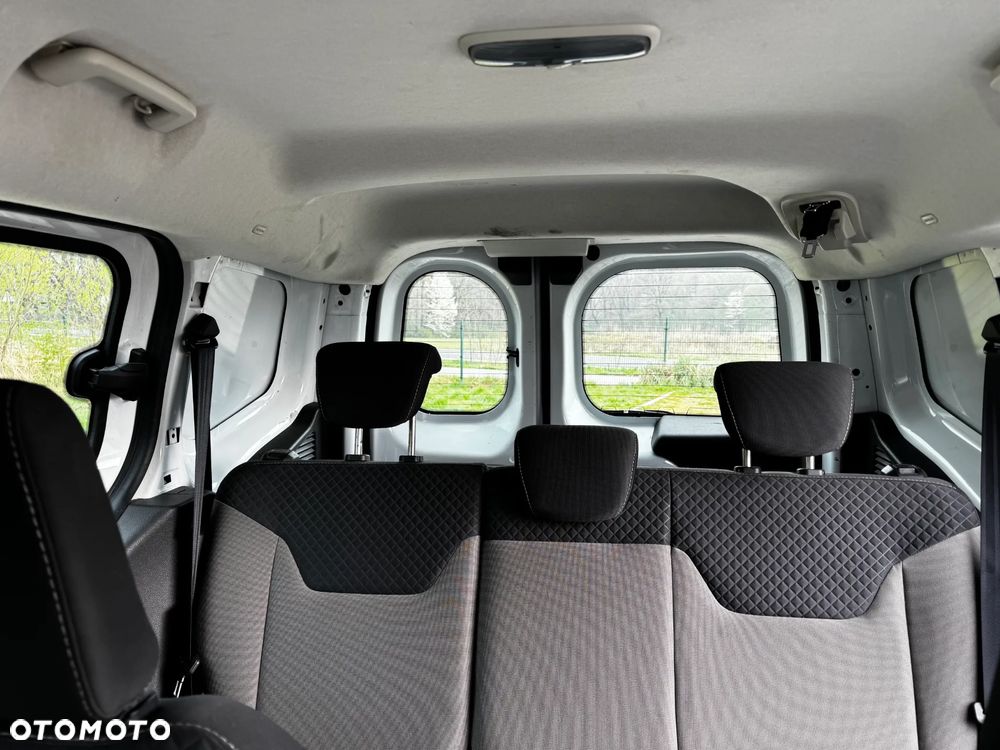 Ford Transit Courier Ambiente - 10