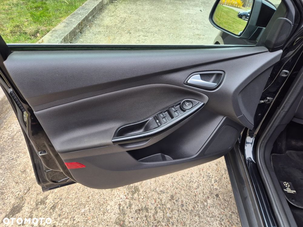 Ford Focus 1.0 EcoBoost Start-Stopp-System Champions Edition - 21