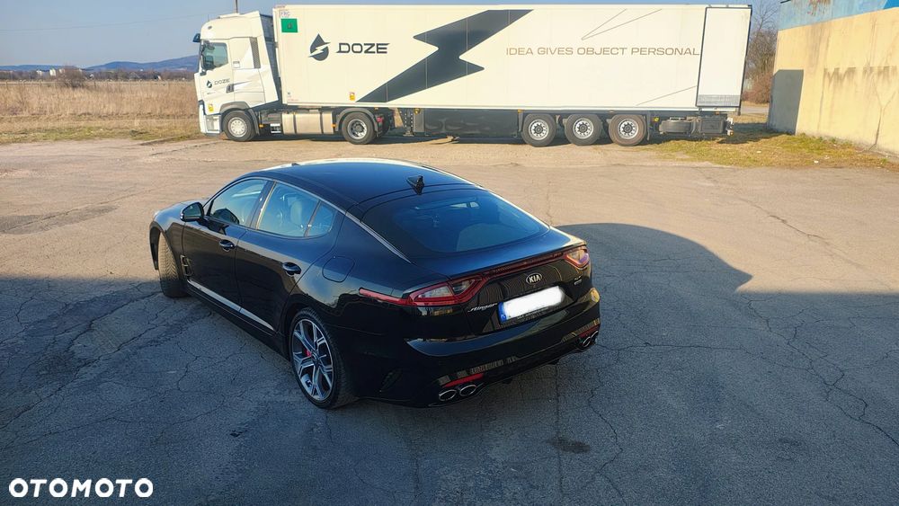 Kia Stinger 3.3 T-GDI AWD GT - 14
