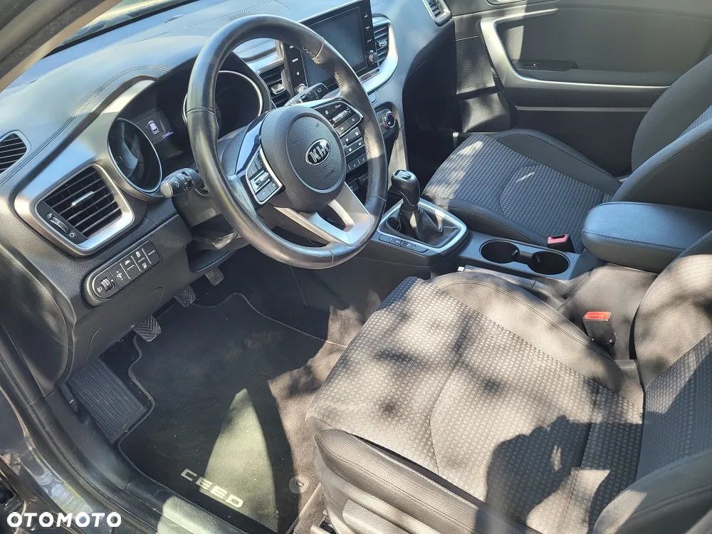 Kia Ceed 1.0 T-GDI 100 OPF Attract - 7