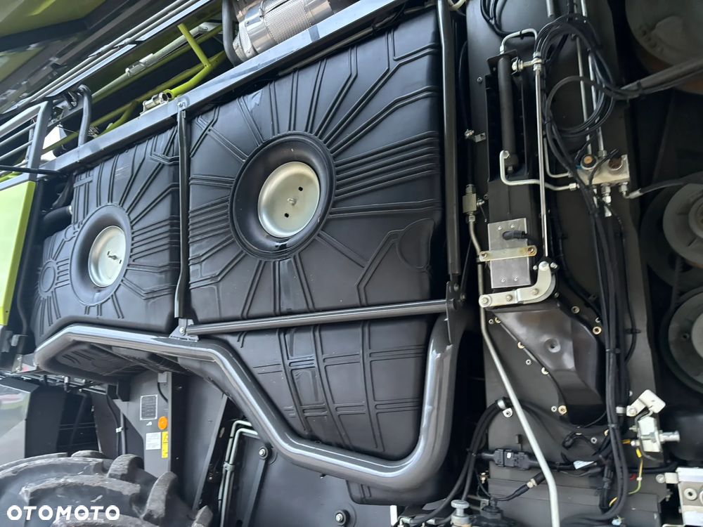 Claas Lexion 8900 - 16