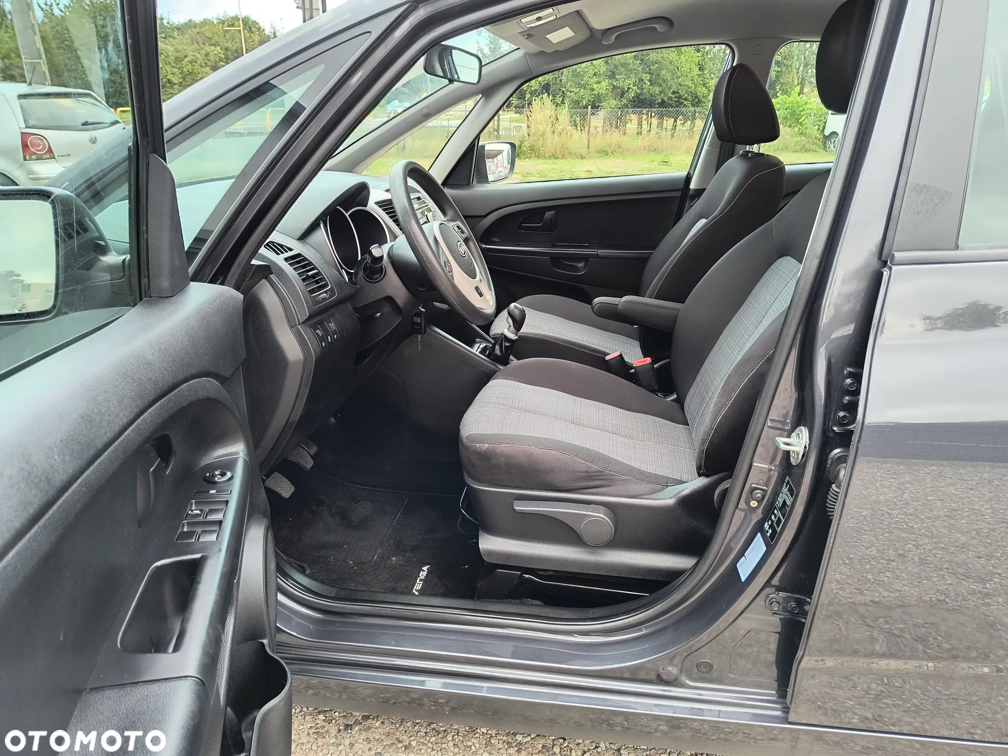 Kia Venga - 9