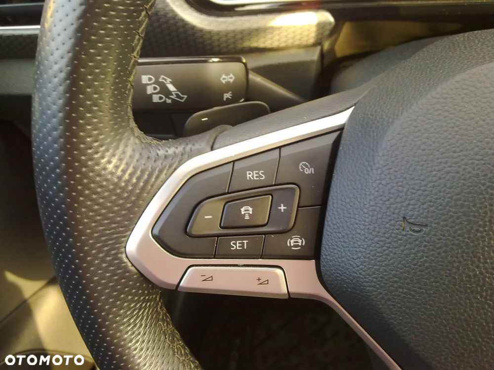 Volkswagen T-Cross 1.5 TSI OPF DSG R-Line - 24