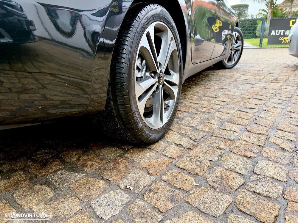 Kia Ceed SW 1.6 CRDi GT Line - 18