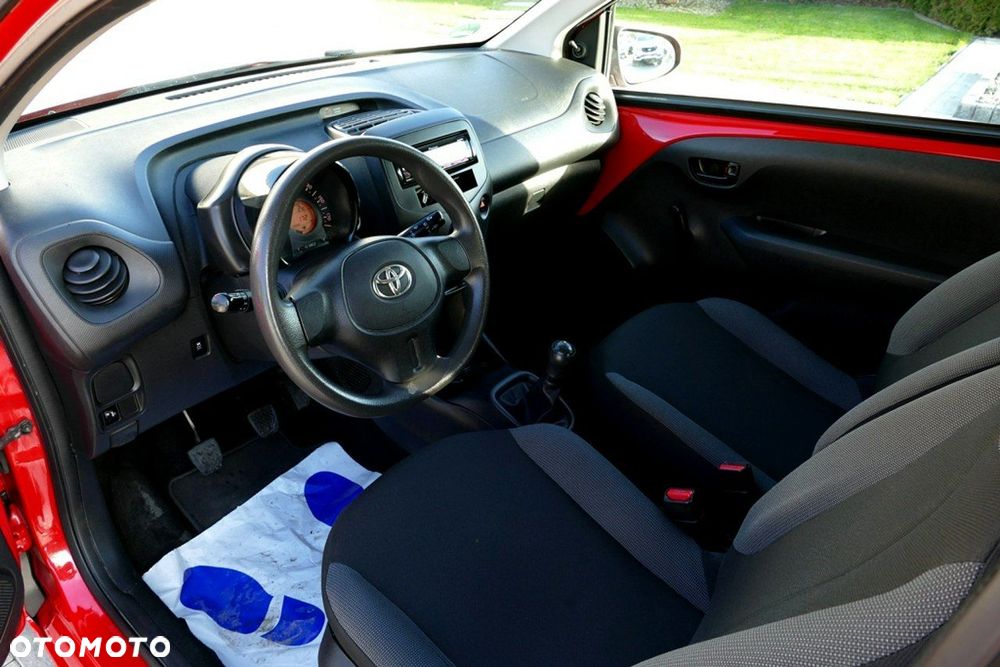 Toyota Aygo X 1.0 VVT-i X-play - 23