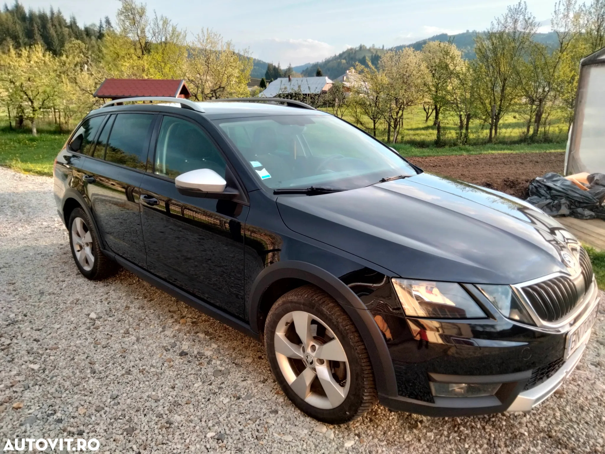 Skoda Octavia 2.0 TDI AMBITION DSG - 4