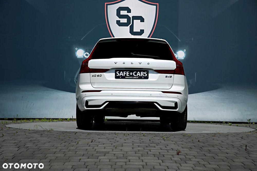 Volvo XC 60 B4 D AWD R-Design - 8