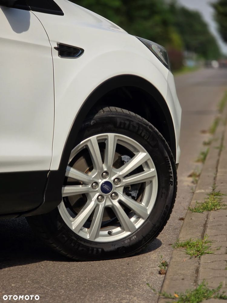 Ford Kuga 2.0 TDCi 4x4 Titanium - 39