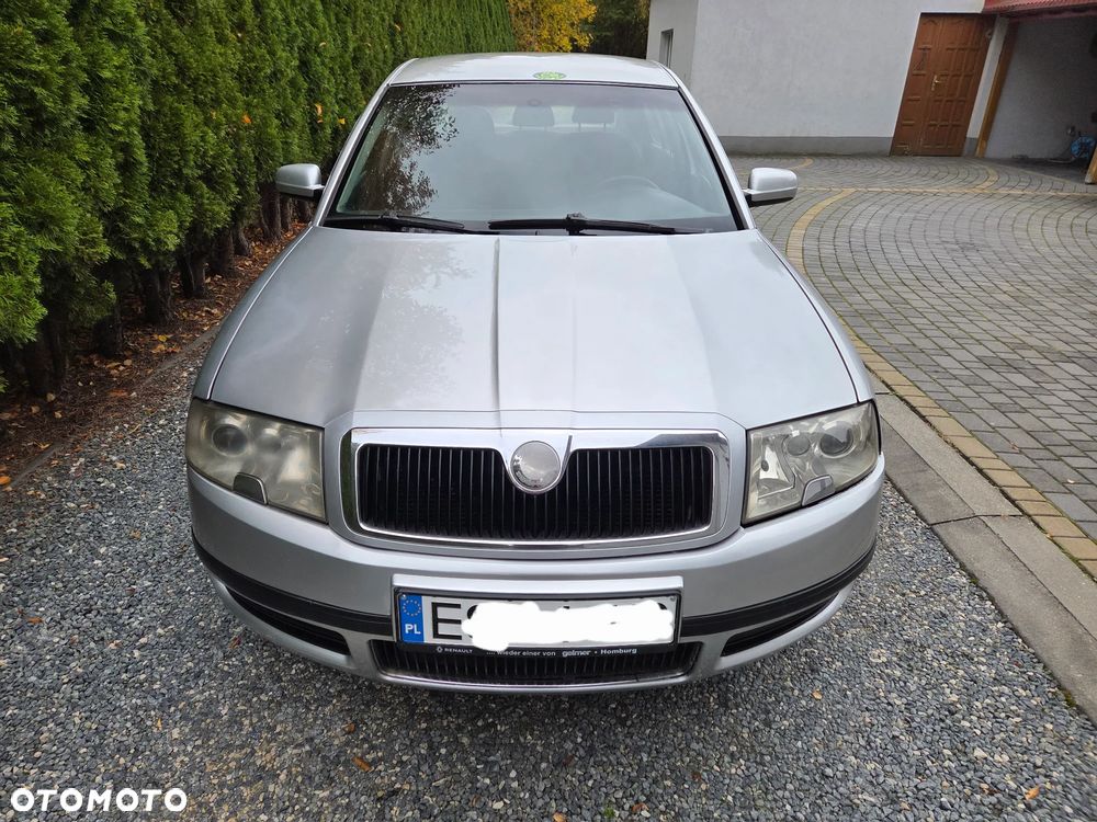 Skoda Superb 2002 photo 5