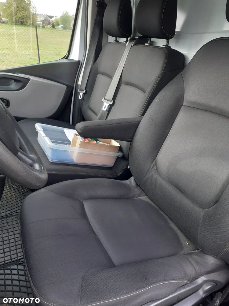 Renault Trafic - 8