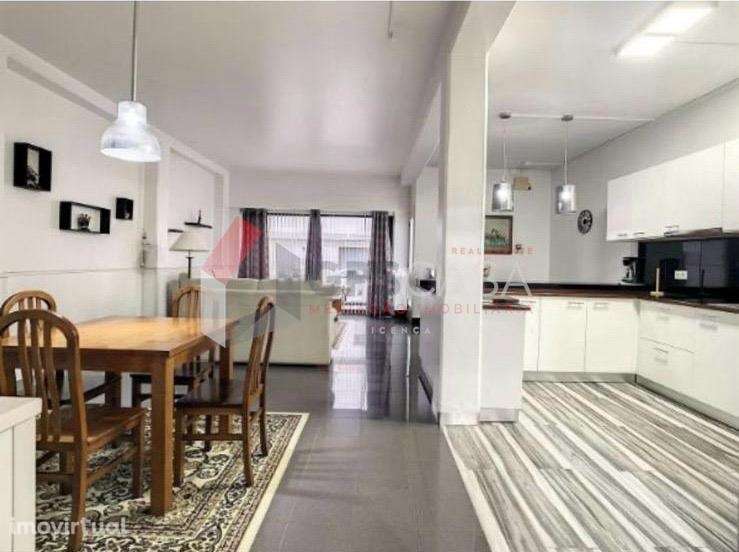 Apartamento T1+1 em Santa Cruz, Praia da Vitória - Grande imagem: 4/14