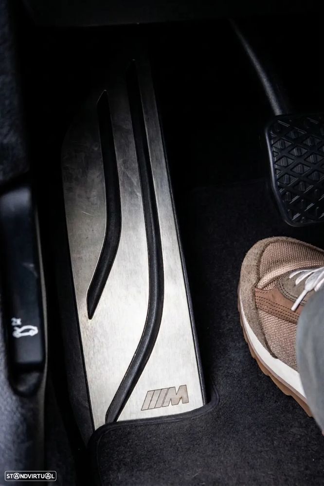 BMW 116 d Pack M - 15
