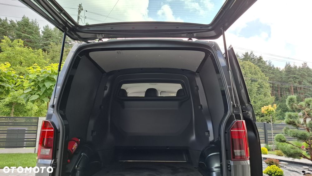 Volkswagen Transporter - 10