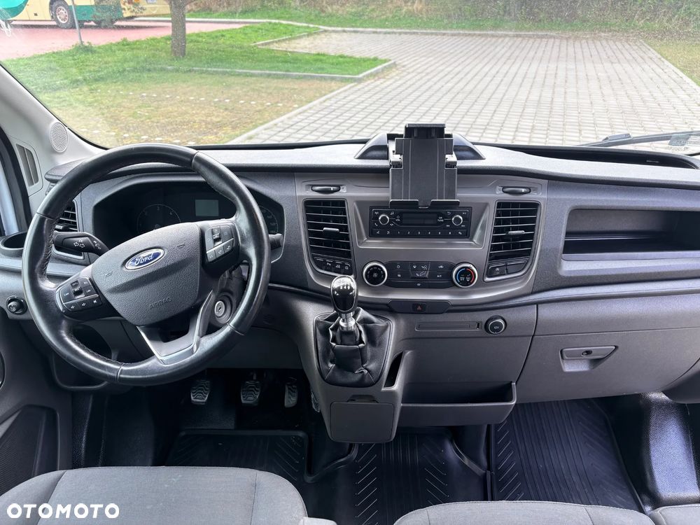 Ford Transit - 12