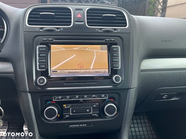 Volkswagen Golf 1.4 TSI Comfortline - 24