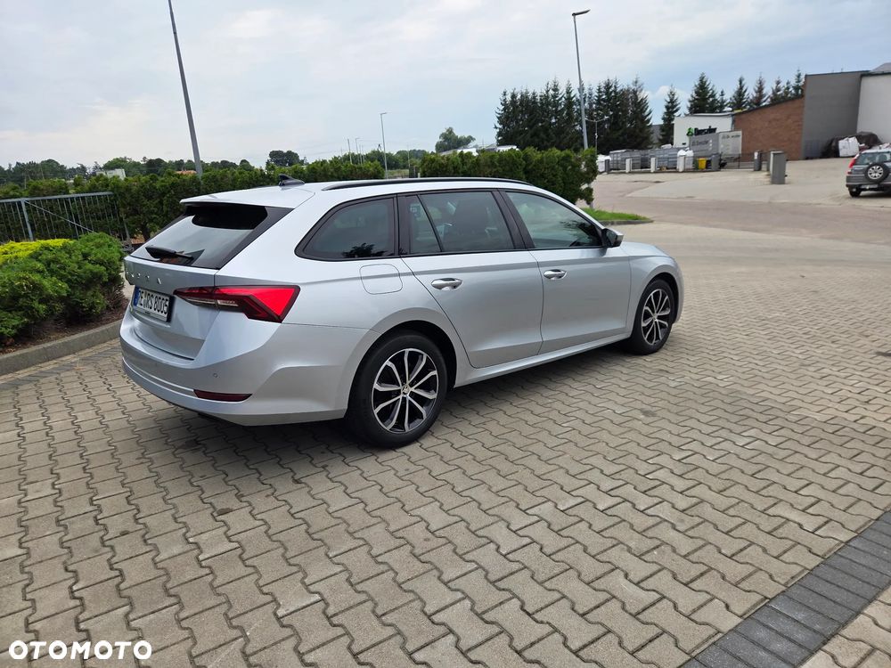 Skoda Octavia 2.0 TDI DSG Ambition - 4