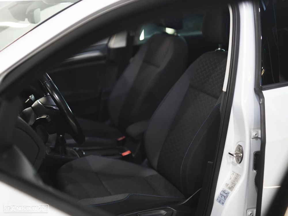 VW Golf 1.0 TSI Join - 19