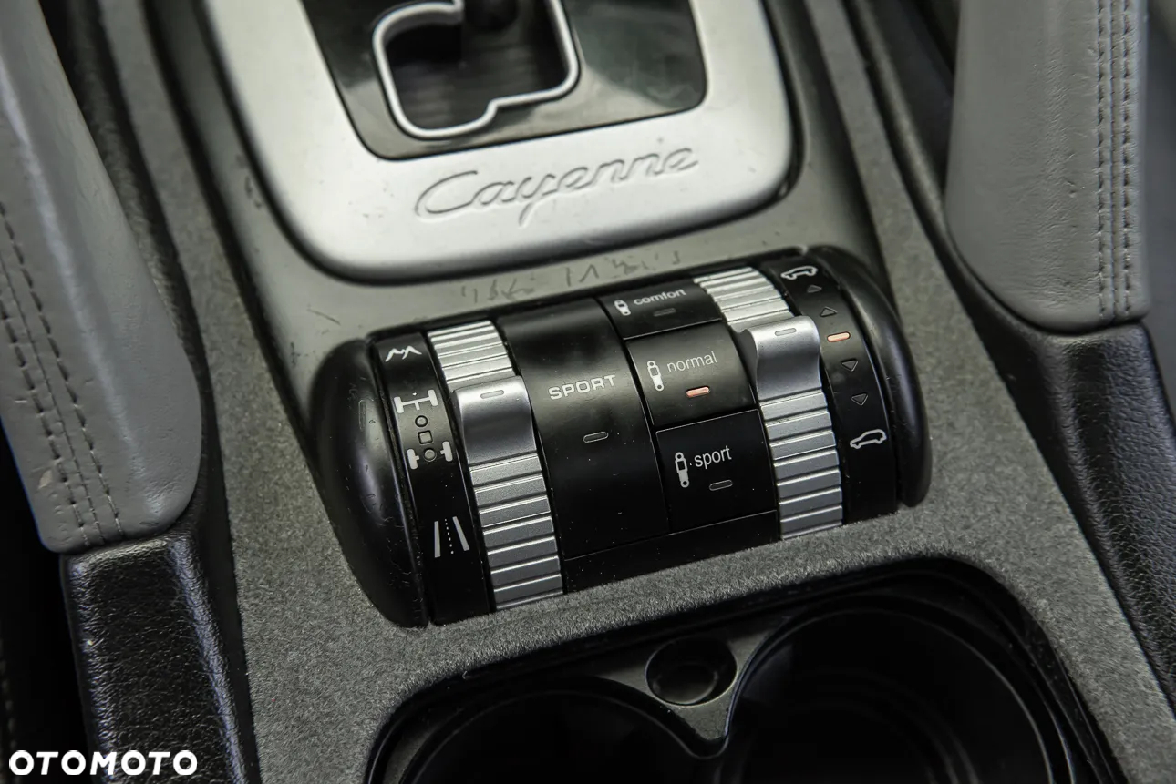 Porsche Cayenne S Tiptronic - 23