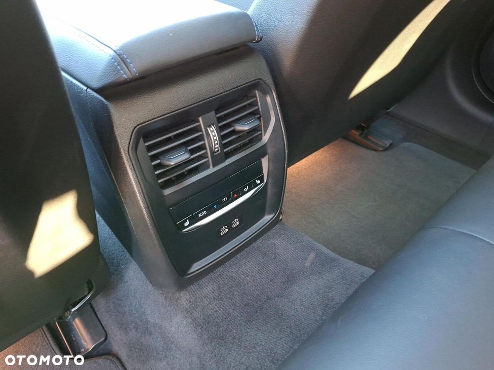 BMW i4 80.7kWh M50 - 19