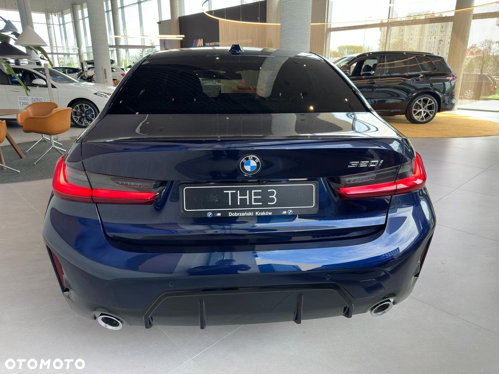 BMW Seria 3 320i - 17