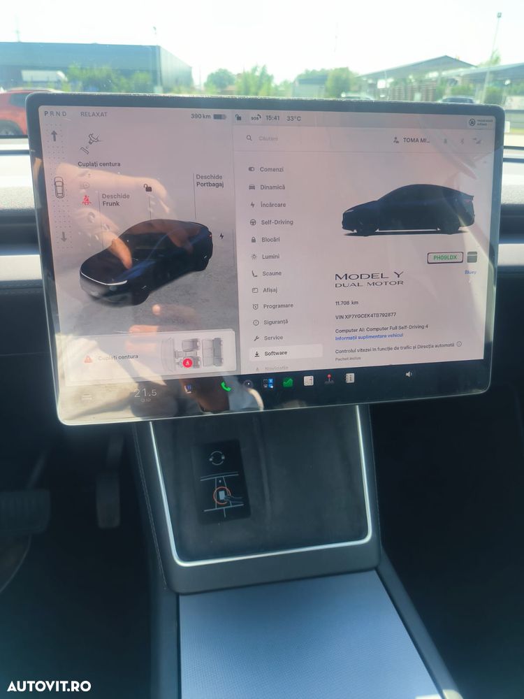 Tesla Model Y - 10