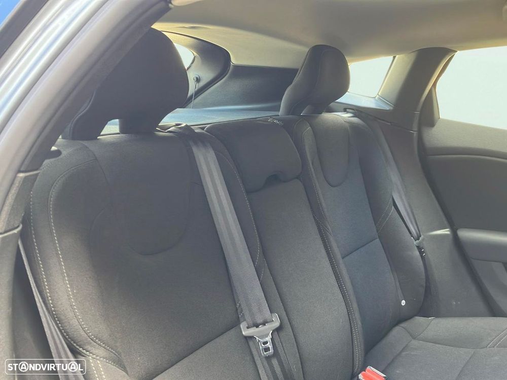 Volvo V40 - 15