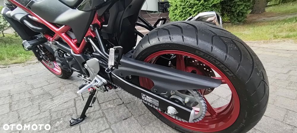 Suzuki SV - 4