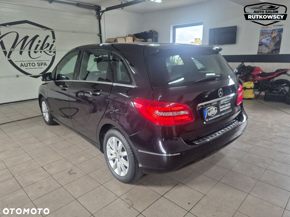 Mercedes-Benz Klasa B 180 7G-DCT Edition - 20