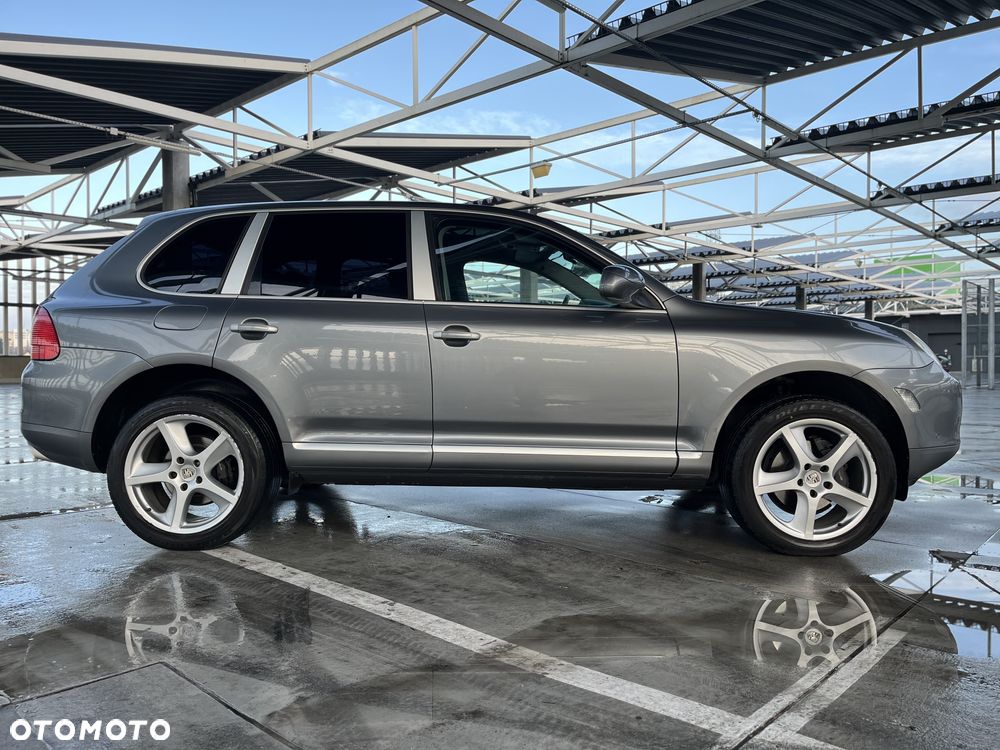 Porsche Cayenne - 10