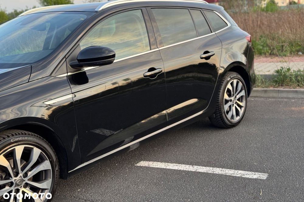 Renault Megane 1.3 TCe FAP Techno EDC - 11