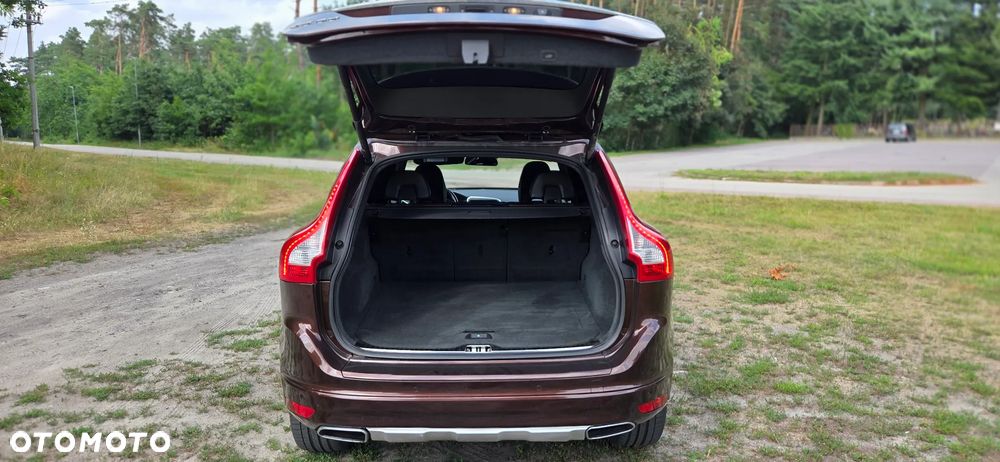 Volvo XC 60 D5 AWD Summum - 7