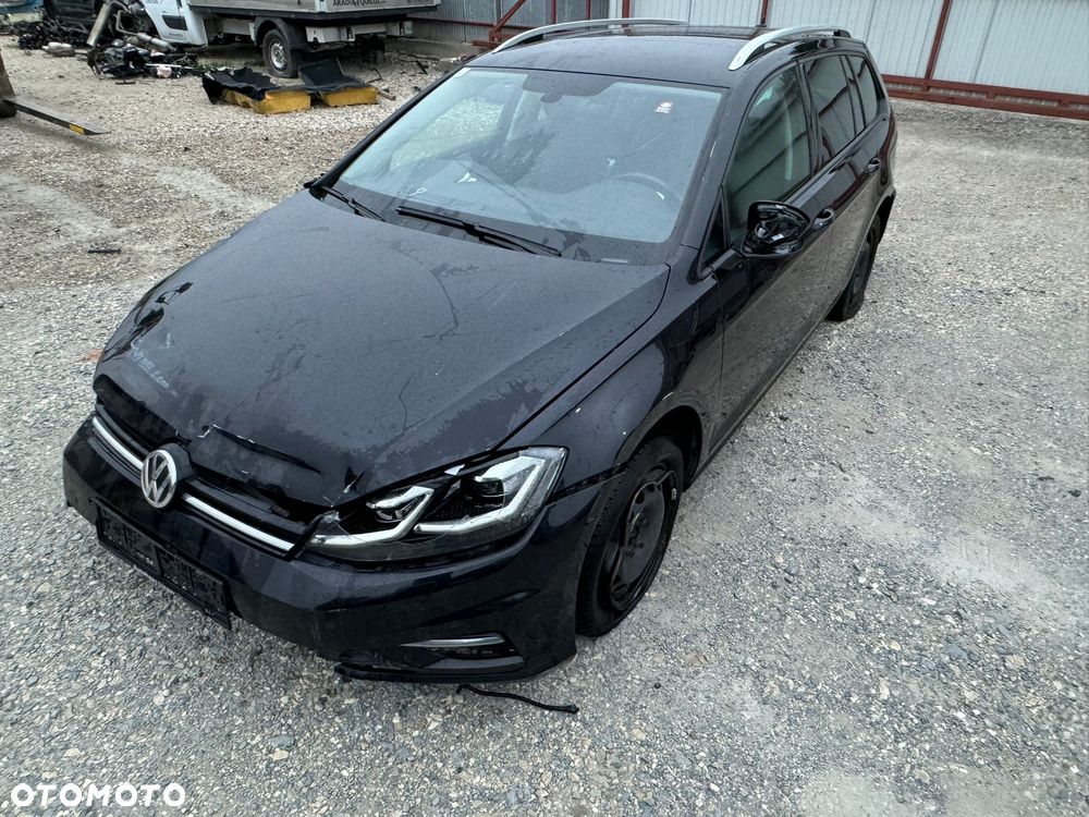 Volkswagen Golf 1.6 TDI SCR DSG Comfortline - 11