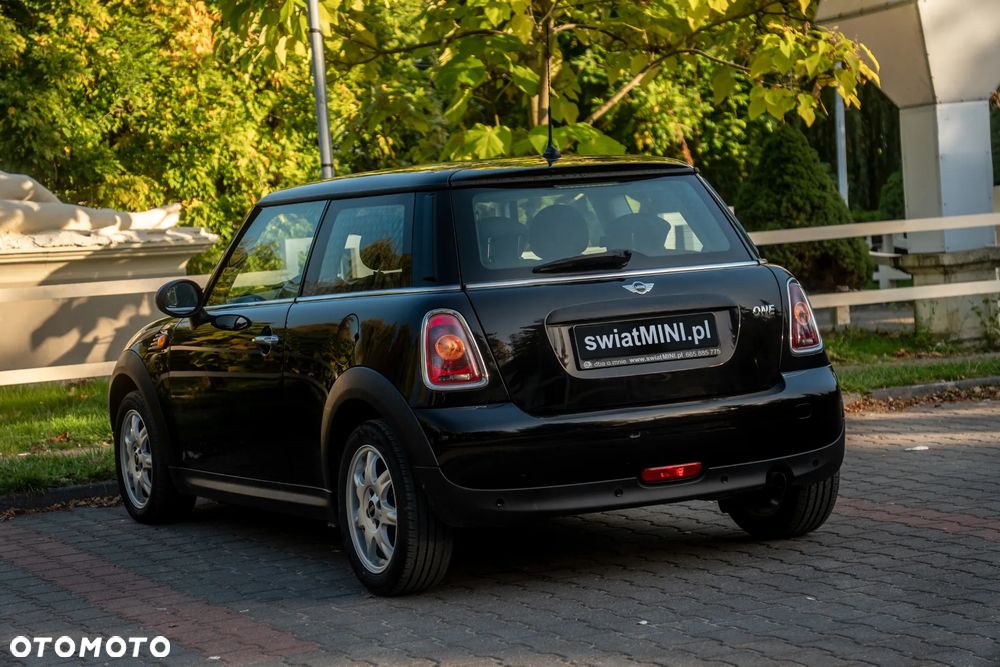 MINI ONE Standard - 13