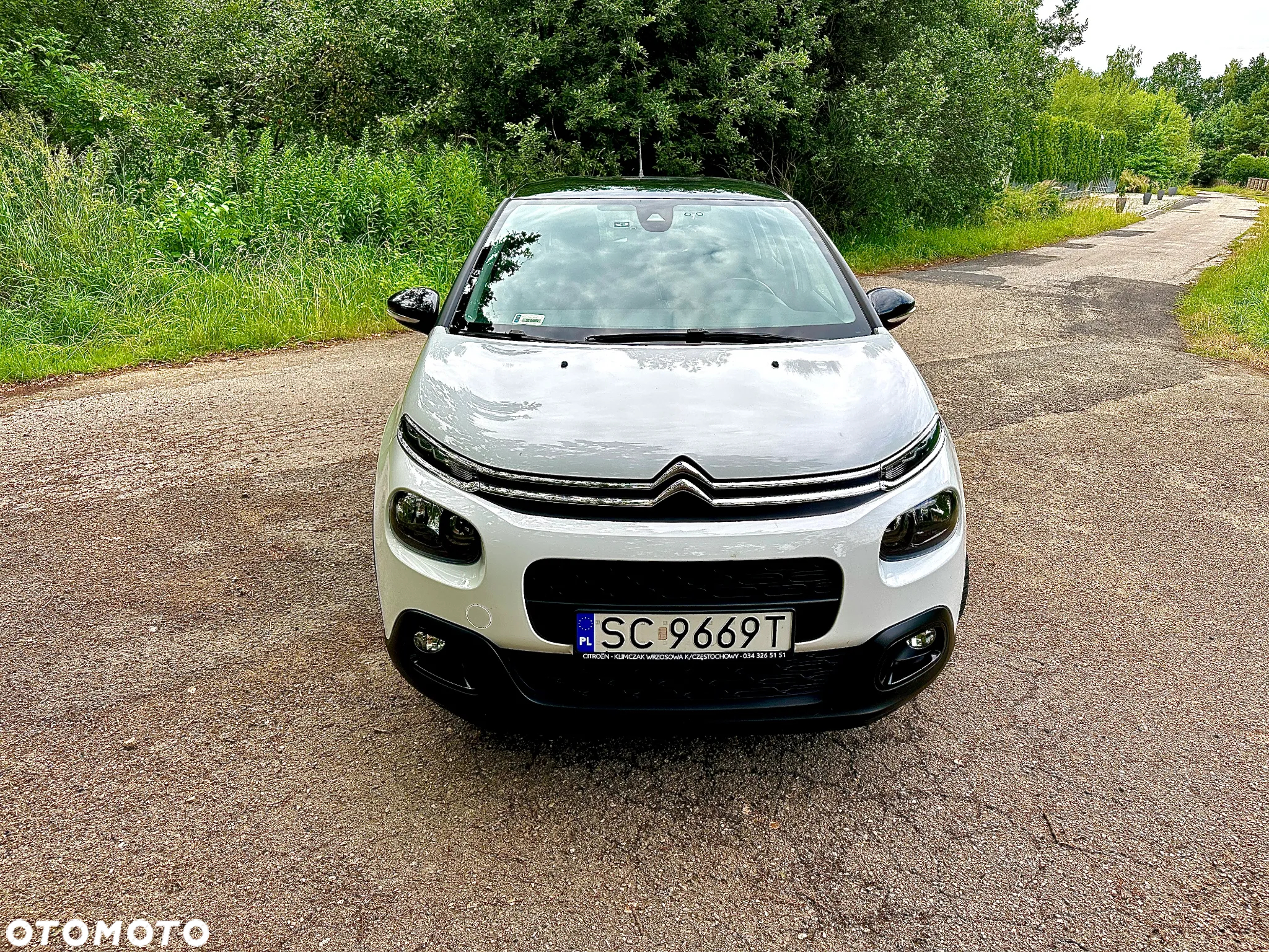 Citroën C3 1.2 PureTech GPF Shine - 2