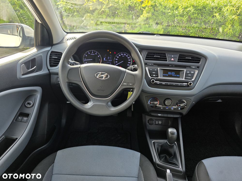 Hyundai i20 1.2 Select - 9