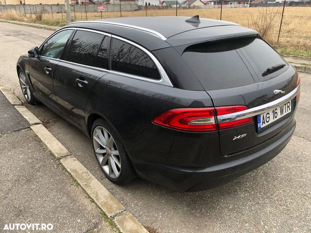 Jaguar XF 2.2D Premium Luxury - 2