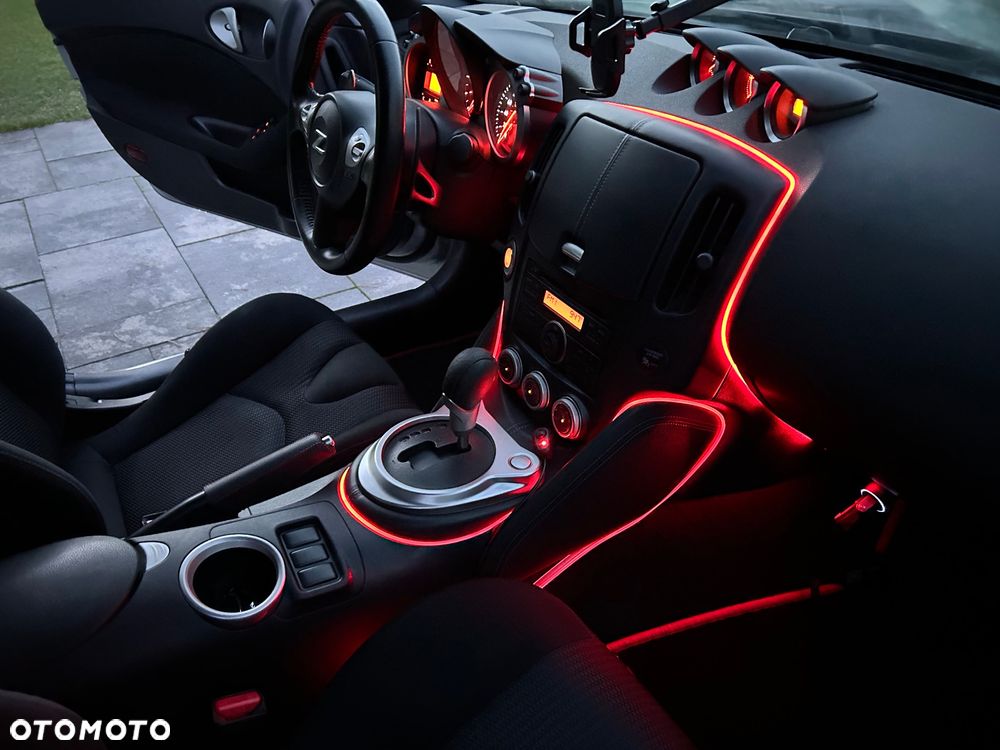 Nissan 370 Z - 15