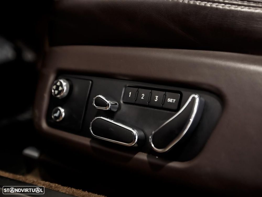 Bentley Continental GT V8 - 9