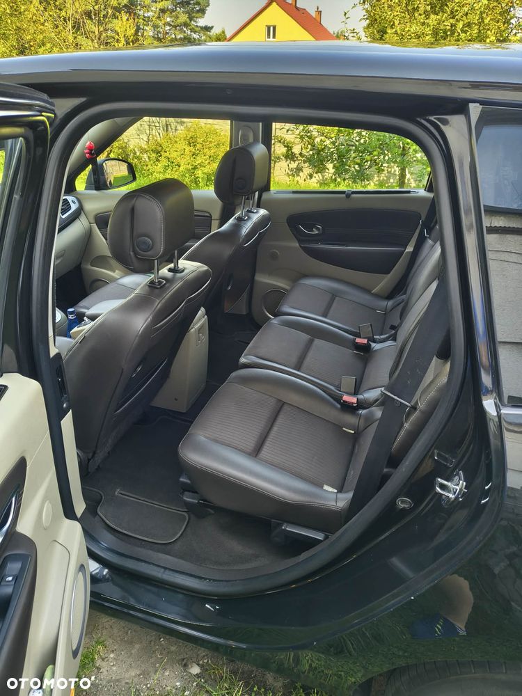Renault Grand Scenic Gr 1.9 dCi Privilege Euro5 - 15
